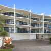 Отель Fairseas Apartments на пляже Golden Beach