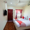 Отель OYO 491 D Anjung Inn, фото 5