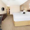 Отель Holiday Inn Express & Suites Minot, an IHG Hotel, фото 16