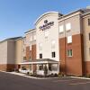 Отель Candlewood Suites Vestal - Binghamton, an IHG Hotel в Вестале