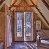 Отель Cozy, Pet-friendly Mtn Cabin: 1 Mi to Lake Gregory, фото 2