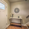 Отель Chic Lexington Apartment: 5 Mi to Keeneland!, фото 9