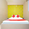 Отель Oyo Flagship 806008 Hotel New Athiti Nivas, фото 2