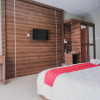 Отель Reddoorz Premium @ Permata Baloi Green, фото 5