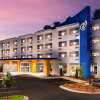 Отель GLō Hotel Asheville-Blue Ridge Parkway в Эшвилле