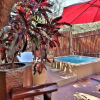 Отель Manzini Swazi King Chalets, фото 21