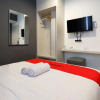 Отель RedDoorz Plus near Ciputra Mall Simpang Lima, фото 13