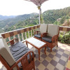 Отель OYO 13608 Home Grand View Suite Shoghi, фото 7