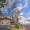 Отель Burnsville Apt w/ Deck in Pisgah National Forest, фото 1