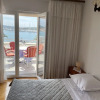Отель Seafront apt With Terrace, 4 Bedrooms and Mooring, фото 2