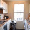 Отель Light And Spacious Home In Battersea Square, фото 4