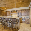 Отель The Lookout by Avantstay Beautiful Mountain Escape w/ Hot Tub & Movie Theatre, фото 14