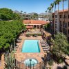 Отель Sonesta Select Phoenix Camelback, фото 25
