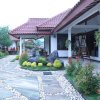 Отель Marry Ind Vila & Guest House Gunung Kawi Malang, фото 9