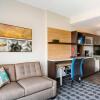 Отель TownePlace Suites by Marriott Kingsville, фото 1