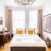 Отель Kafka Apartment 4BR+2bath Old Town, фото 7
