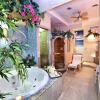 Отель Alloggio dei Vassalli, In the Heart of the Historic Center, фото 19