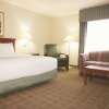 Отель La Quinta Inn by Wyndham Detroit Canton, фото 4