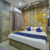 Отель Mahalakshmi Suites By OYO Rooms, фото 10
