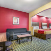 Отель Econo Lodge And Suites, фото 11