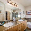 Отель Moose Creek  - 3BR Townhome + Private Hot Tub #34 - LLH 63339, фото 7