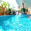 Отель JOOPLAND Luxury Pool Villa Pattaya Walking Street 6 Bedrooms, фото 11