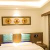 Отель Two Towns Hostel, фото 22