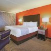 Отель La Quinta Inn & Suites Runnemede - Philadelphia, фото 30