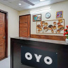 Отель OYO 85695 Royal Hotel, фото 11