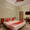 Отель OYO 19959 Hotel Radhakrishna, фото 6