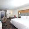 Отель Holiday Inn & Suites Detroit - Troy, an IHG Hotel, фото 21