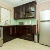 Отель New Kingston CA Guest Apartment VI в Кингстоне