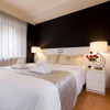 Отель The Queen Luxury Apartments - Villa Serena, фото 4