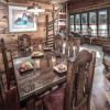 Отель Three Bears, 7 Bedrooms, Deck, Fireplace, Midtown, Grill, Sleeps 22, фото 9
