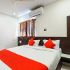 Отель OYO 16048 Sri Raghavendra Inn, фото 14