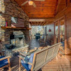 Отель Buckhead Hideaway by Escape to Blue Ridge, фото 9