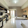 Отель Cozy Studio Room at Skyland City Jatinangor Apartment, фото 17