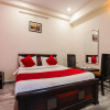 Отель OYO 17206 Maanne Hospitality Services, фото 3