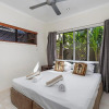 Отель Aurelia 3 Bedroom Holiday Home Palm Cove, фото 7