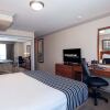 Отель Sandman Hotel & Suites Winnipeg Airport, фото 17