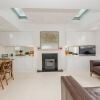 Отель 2 Bedroom Flat Near Hampstead Heath, фото 12