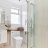 Отель The Chiswick Escape - Lovely 2bdr House With Garden, фото 9