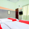 Отель OYO 89684 Mawaddah Inn Stay, фото 16