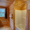 Отель Tree Top Getaway Log House with Views | NFL Sunday Ticket Included, фото 8