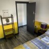 Отель The Willow - Superb Spacious 3 Bed Room Apartment в Блэкпуле