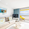 Отель Luxurious Seaview Apartment with pool 5min Beach, фото 6