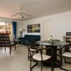 Отель Flat Stone Apartment & Suites, фото 1