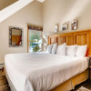 Отель Premier 3br  - Walk Distance To Slopes. Kids Ski Free! 3 Bedroom Condo by RedAwning, фото 3