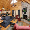 Отель Wild Adventures - One Bedroom Cabin, фото 6
