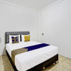 Отель SPOT ON 92452 Griya Sandi Homestay Syariah, фото 3